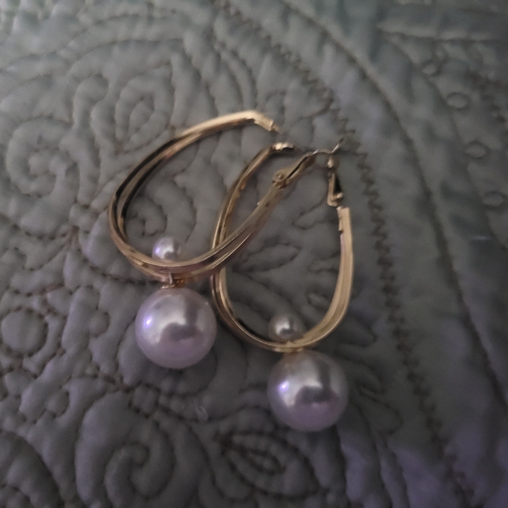 Balancing Freshwater Pearl Earrings